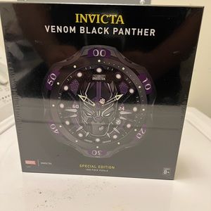 Black panther Invicta puzzle
